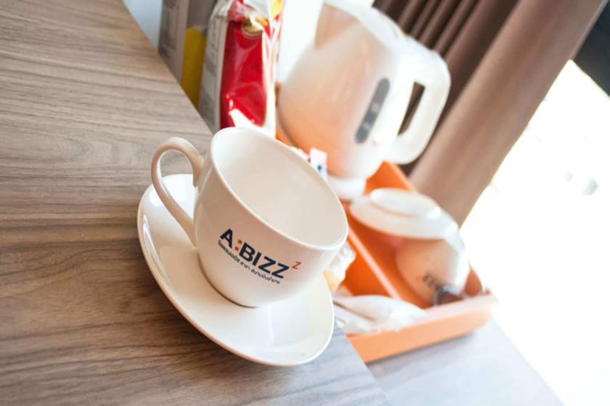 Abizz Hotel Lampang Airport Екстер'єр фото